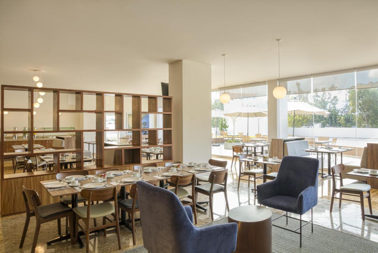Fiesta Inn Guadalajara Periferico Poniente サポパン エクステリア 写真