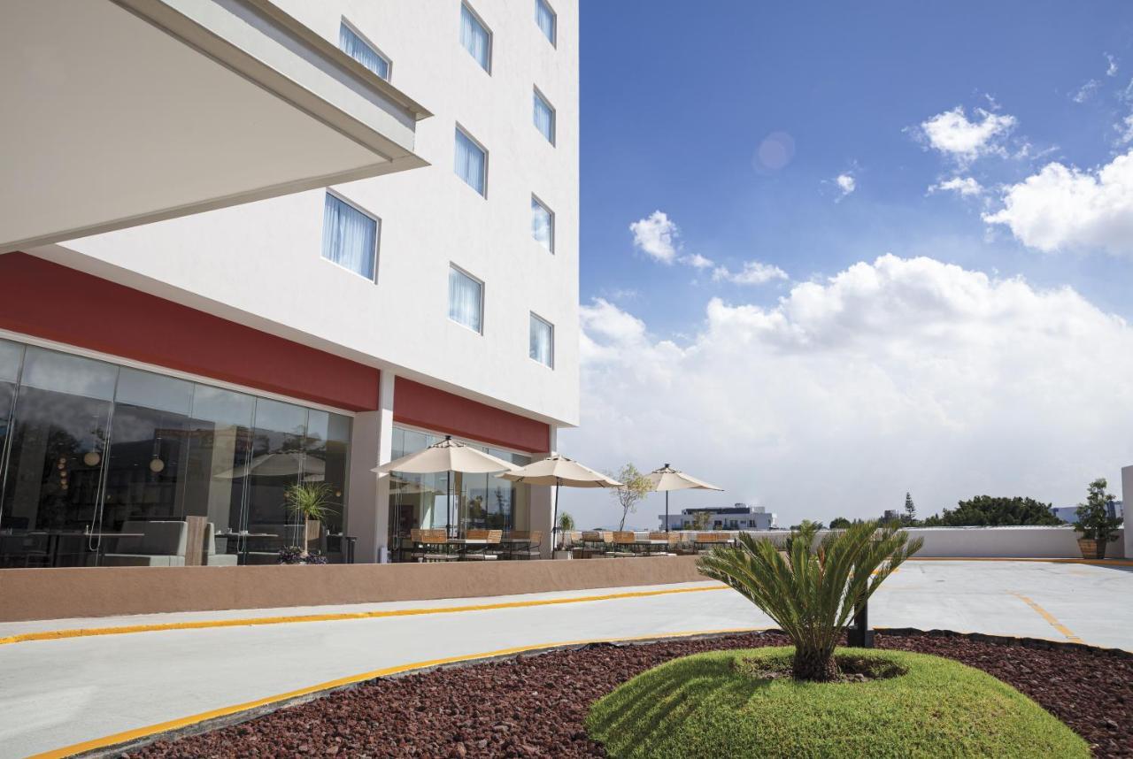 Fiesta Inn Guadalajara Periferico Poniente サポパン エクステリア 写真